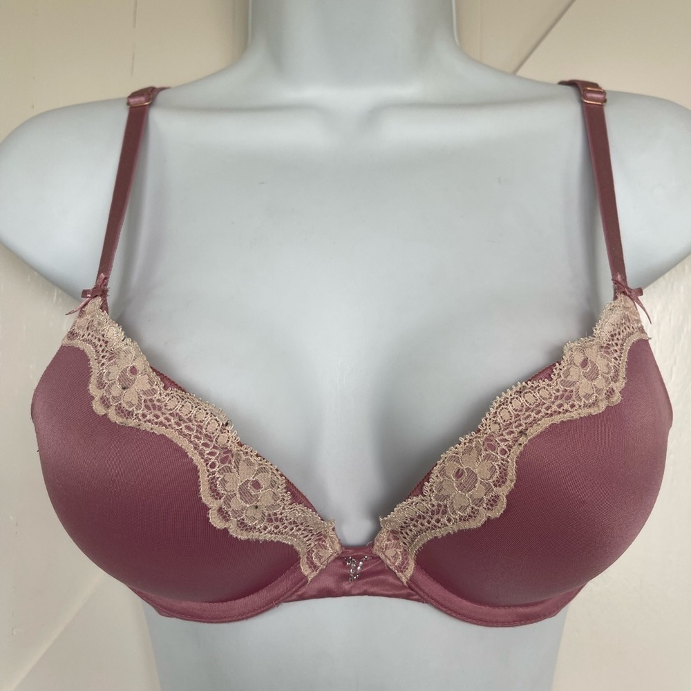 Victoria's Secret Dream Angels lined demi 34A  Lace Detail - Picture 2 of 5